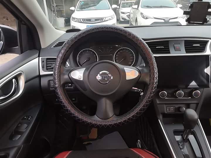 Фото 11 - Nissan Sylphy