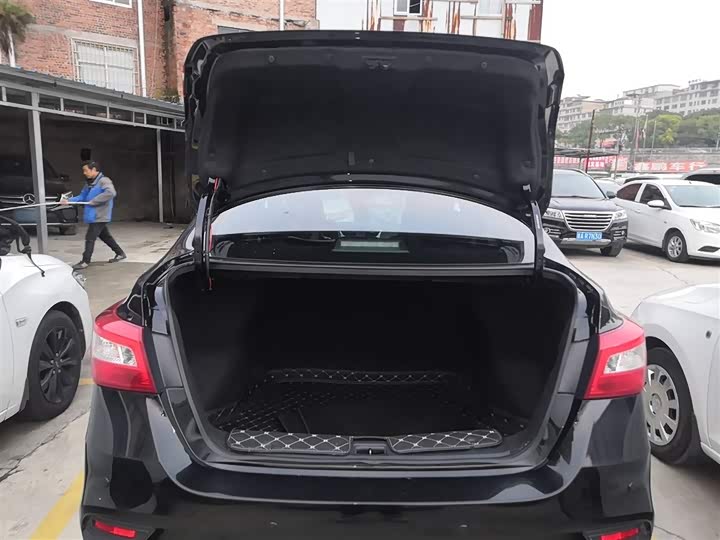 Фото 19 - Nissan Sylphy