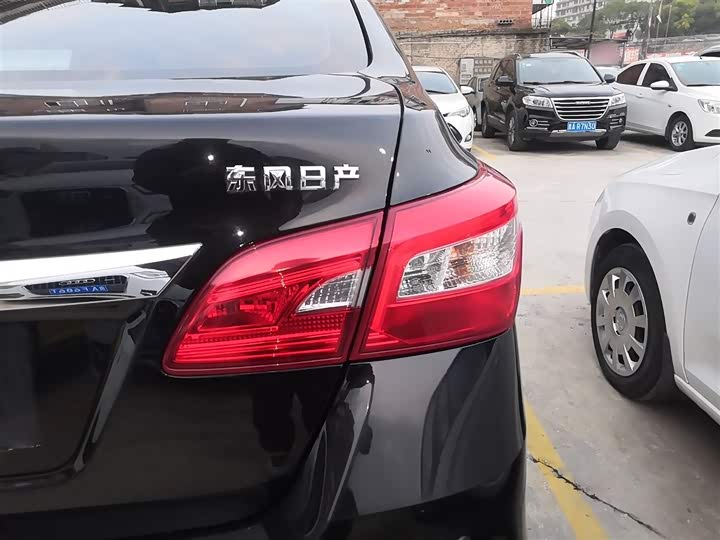 Фото 8 - Nissan Sylphy