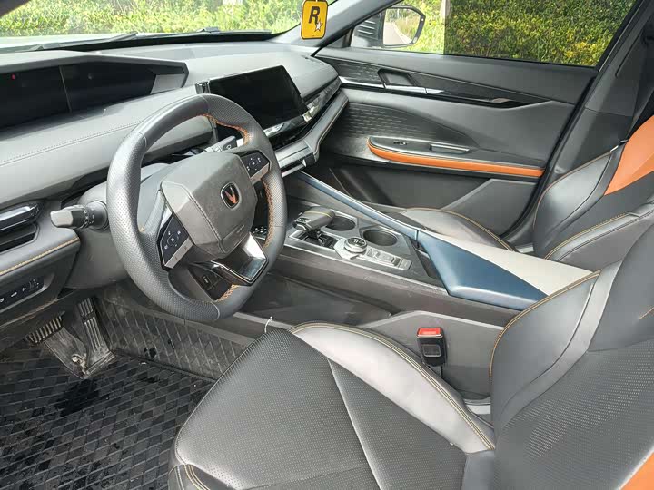 Фото 5 - Changan UNI-V Hybrid