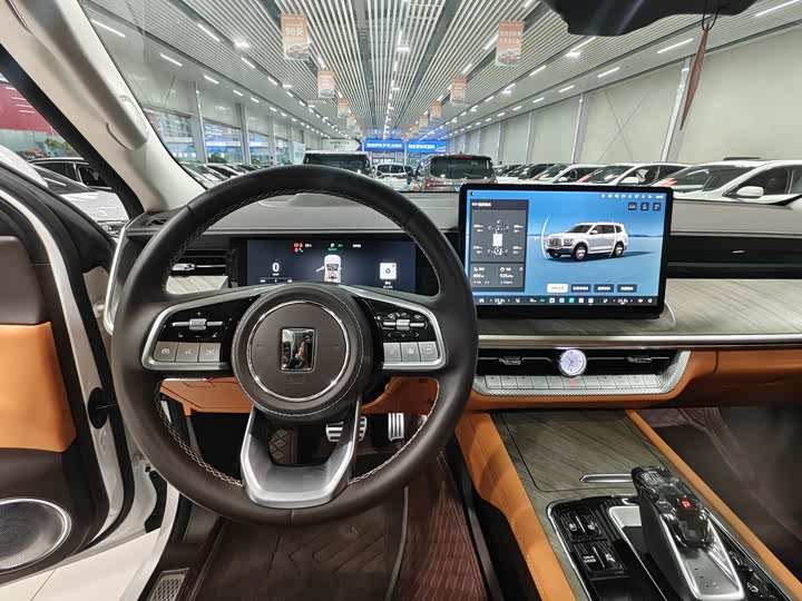 Фото 13 - Tank 500 Hybrid