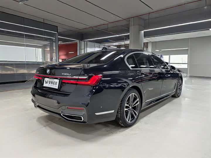 Фото 6 - BMW 7 Series