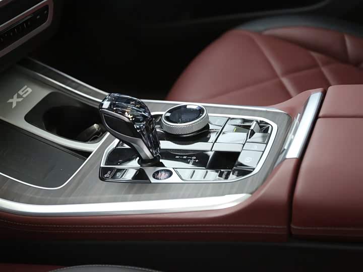 Фото 11 - BMW X5