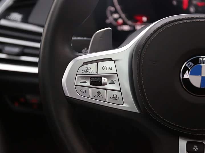 Фото 15 - BMW X5