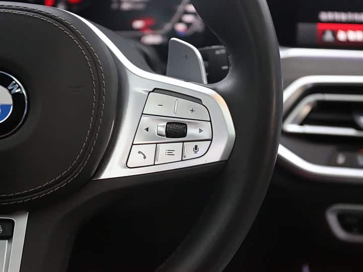 Фото 16 - BMW X5