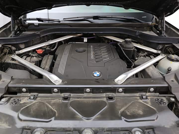 Фото 17 - BMW X5