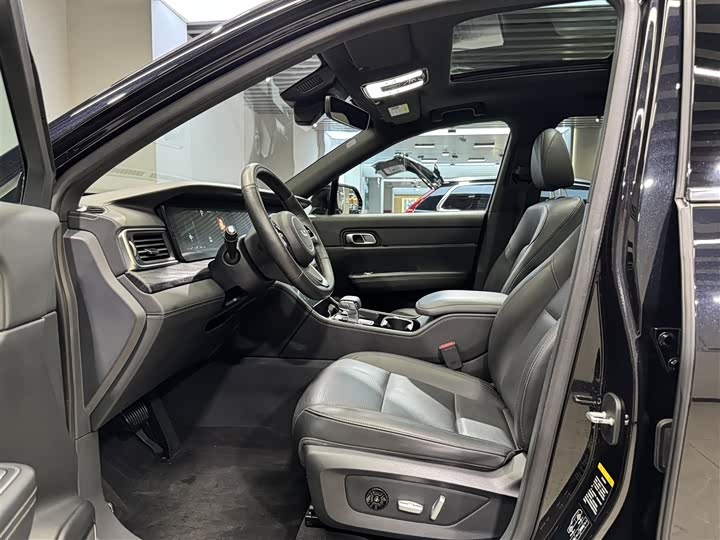 Фото 13 - LiXiang One