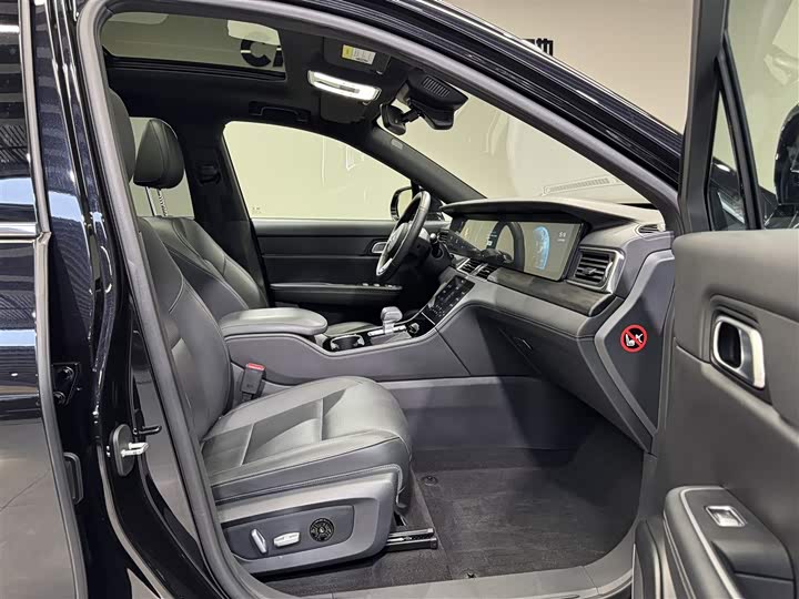 Фото 14 - LiXiang One