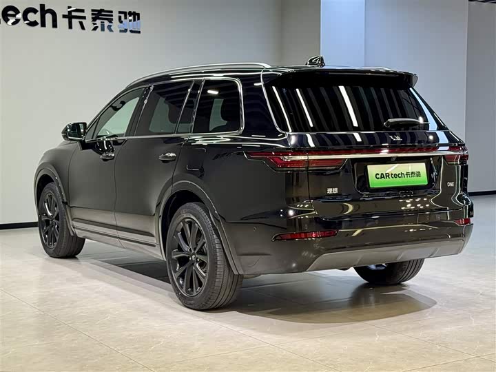 Фото 6 - LiXiang One