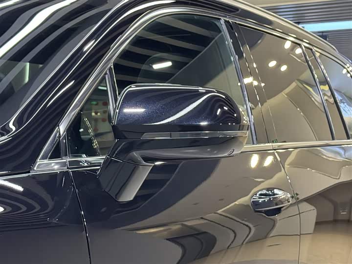 Фото 9 - LiXiang One