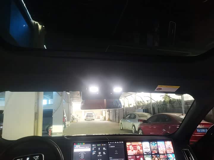 Фото 18 - LiXiang L8