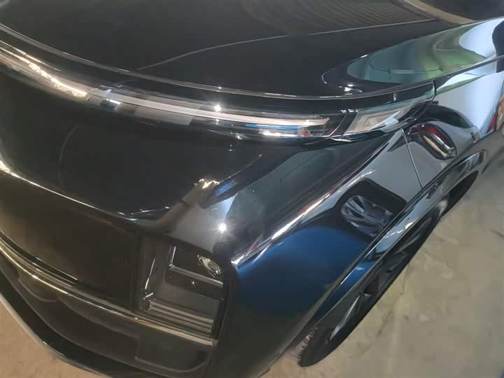 Фото 24 - LiXiang L8