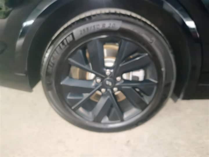 Фото 26 - LiXiang L8