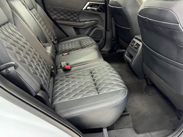 Фото 15 - Mitsubishi Outlander