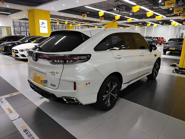 Фото 3 - Honda UR-V