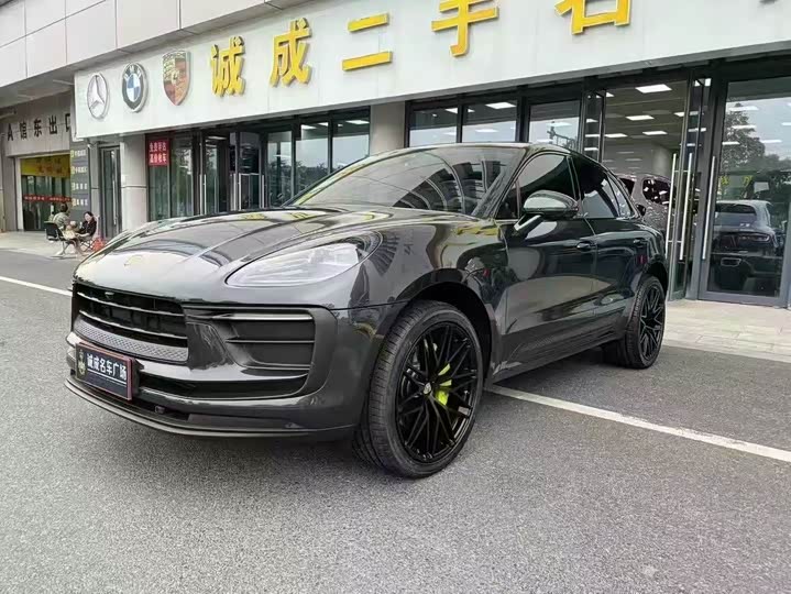 Фото 2 - Porsche Macan