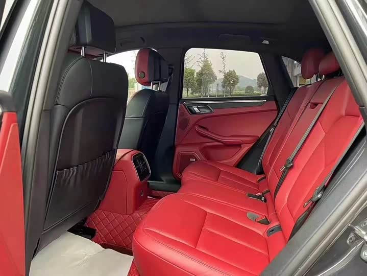 Фото 5 - Porsche Macan