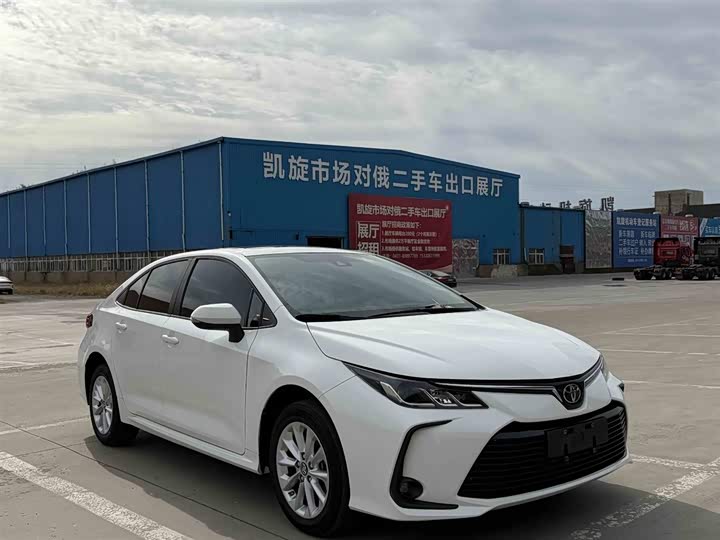 Фото 7 - Toyota Corolla