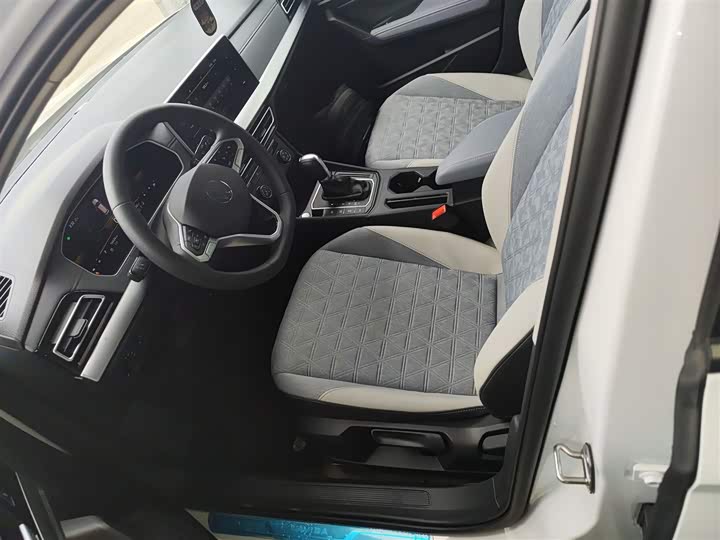 Фото 15 - Volkswagen Lavida