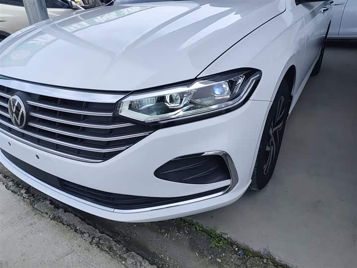 Фото 24 - Volkswagen Lavida