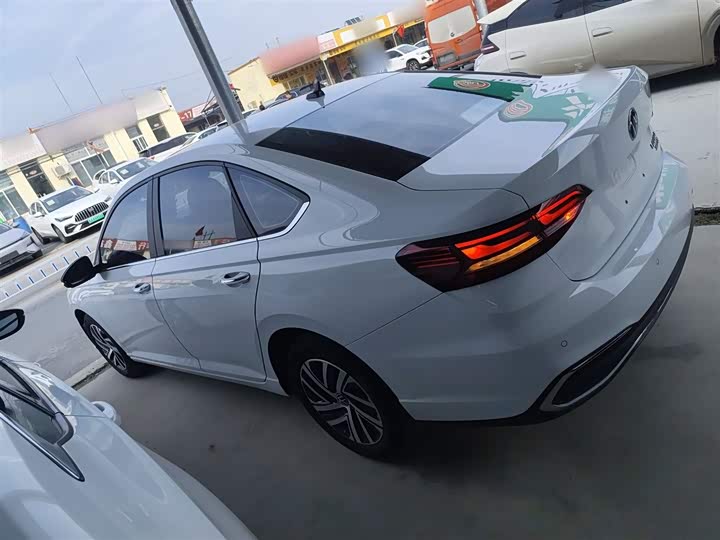 Фото 5 - Volkswagen Lavida