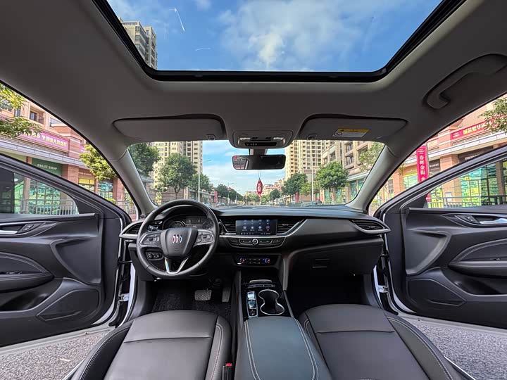 Фото 12 - Buick Regal