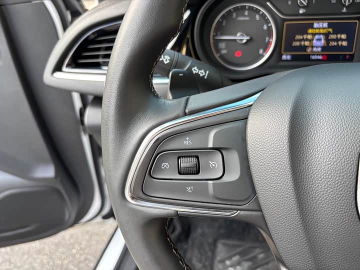 Фото 16 - Buick Regal