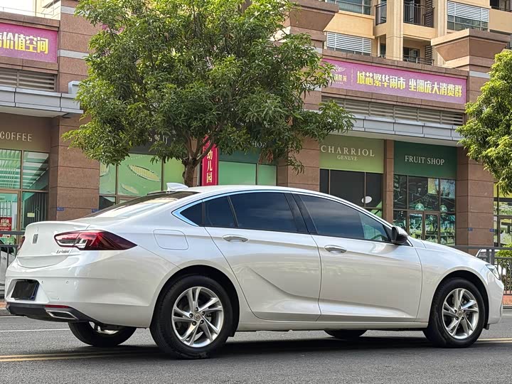 Фото 4 - Buick Regal