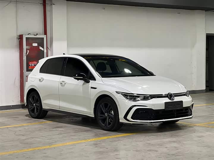 Фото 3 - Volkswagen Golf