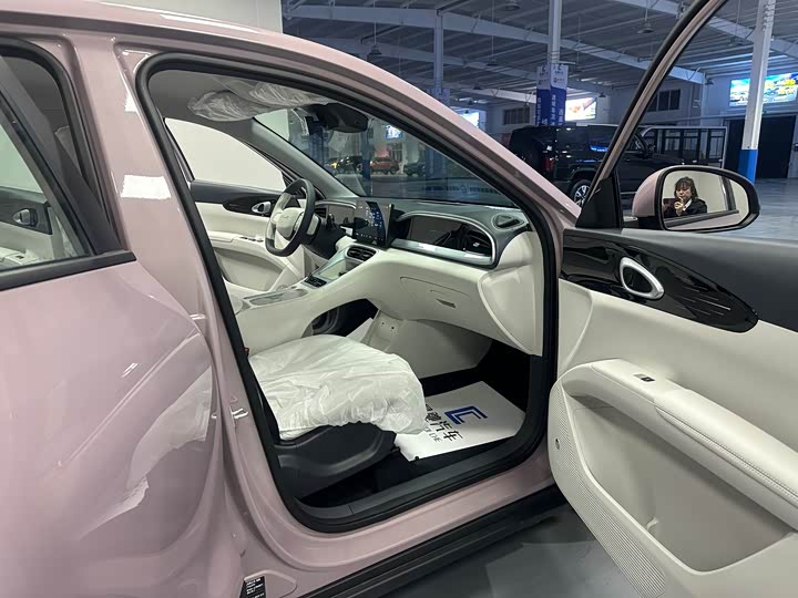 Фото 14 - Geely Galaxy Geome