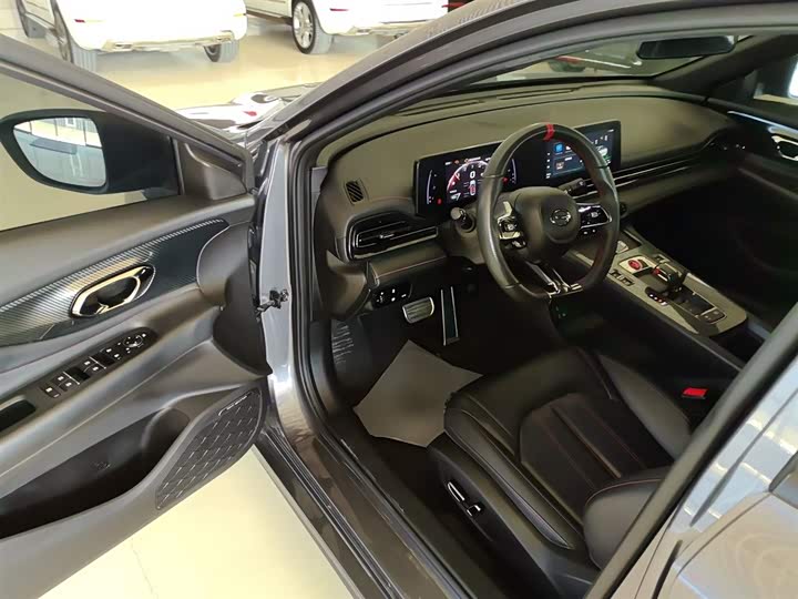 Фото 16 - GAC Trumpchi Empow R