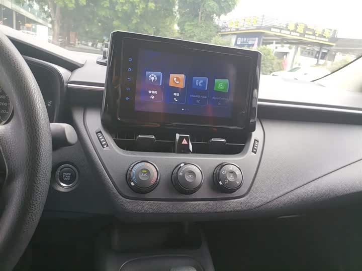 Фото 13 - Toyota Corolla