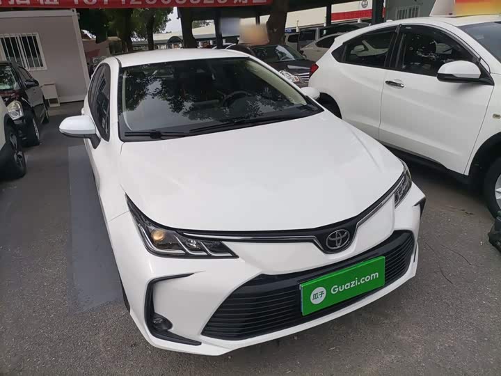 Фото 4 - Toyota Corolla