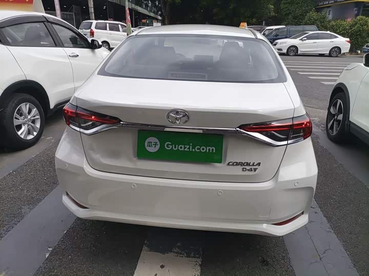 Фото 6 - Toyota Corolla