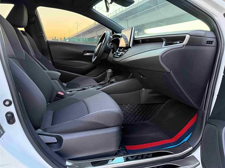 Фото 23 - Toyota Levin