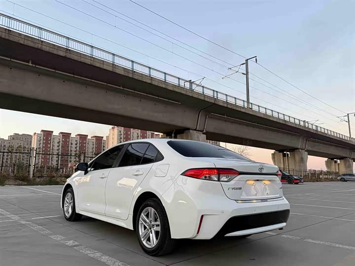 Фото 3 - Toyota Levin