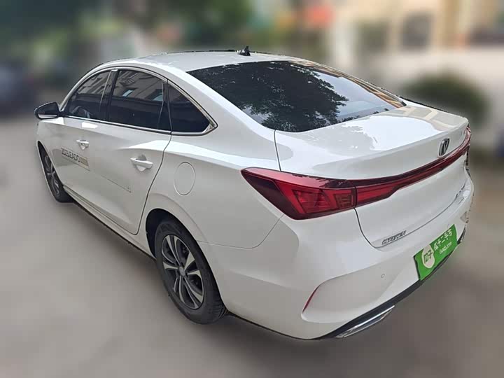 Фото 27 - Changan Eado Plus