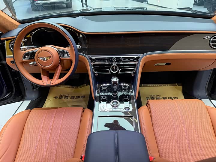 Фото 15 - Bentley Flying Spur