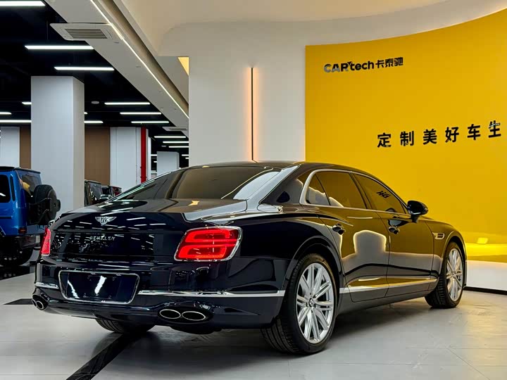 Фото 17 - Bentley Flying Spur