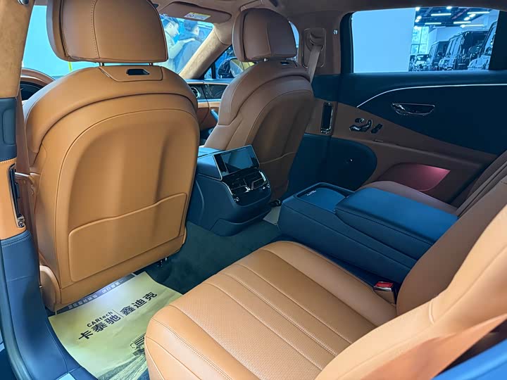 Фото 7 - Bentley Flying Spur