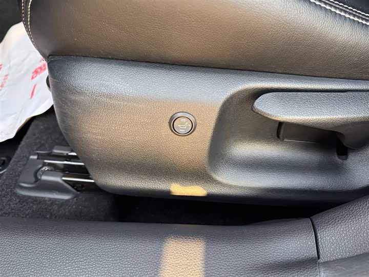 Фото 26 - Toyota Corolla