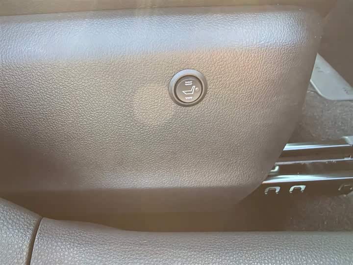 Фото 27 - Toyota Corolla