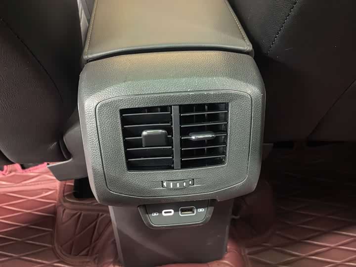 Фото 15 - Volkswagen T-Cross