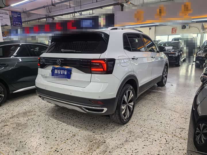 Фото 6 - Volkswagen T-Cross