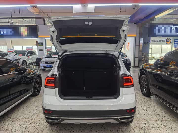 Фото 7 - Volkswagen T-Cross