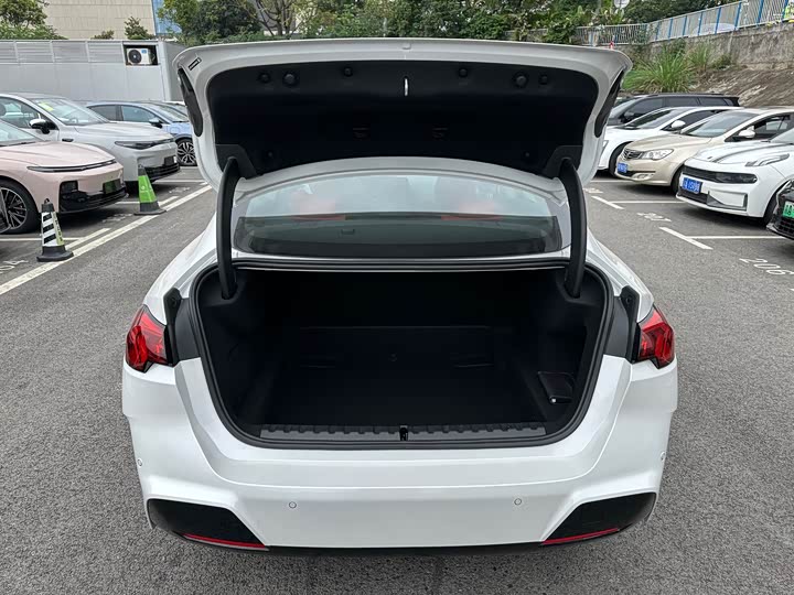 Фото 23 - BMW 2 Series