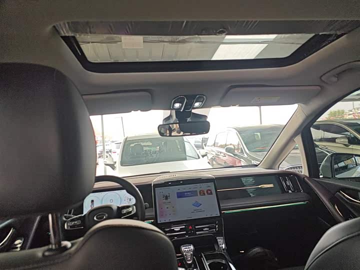 Фото 18 - GAC Trumpchi M8