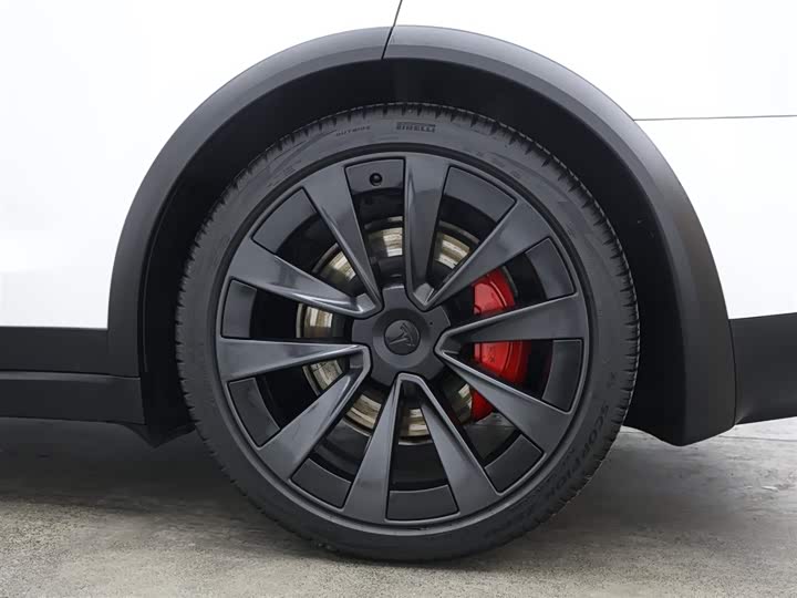 Фото 9 - Tesla Model X