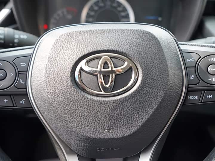 Фото 12 - Toyota Corolla