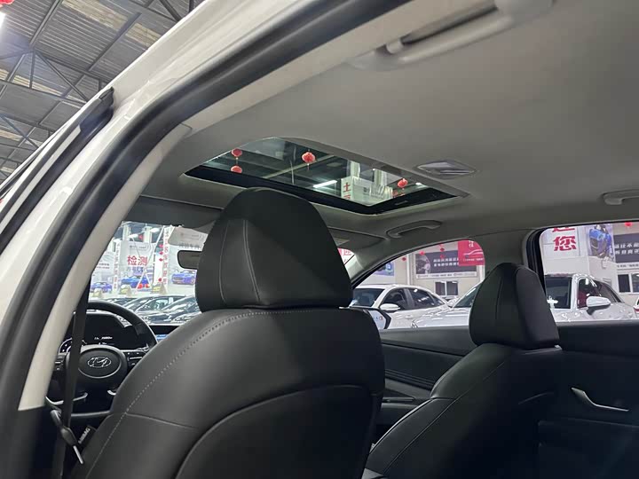 Фото 11 - Hyundai Elantra N line